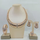 Conjunto de joias de ouro italiano 18K Bonito, 3 - 29 Unit R$ 913,22 30/ 119 Unit R$ 898,98/ 20 Unit R$ 859,00